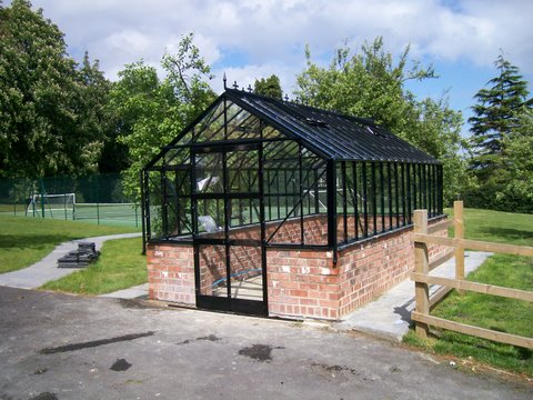 Thyme 16'x8' %28nominal%29  black  full sheet toughened glass
