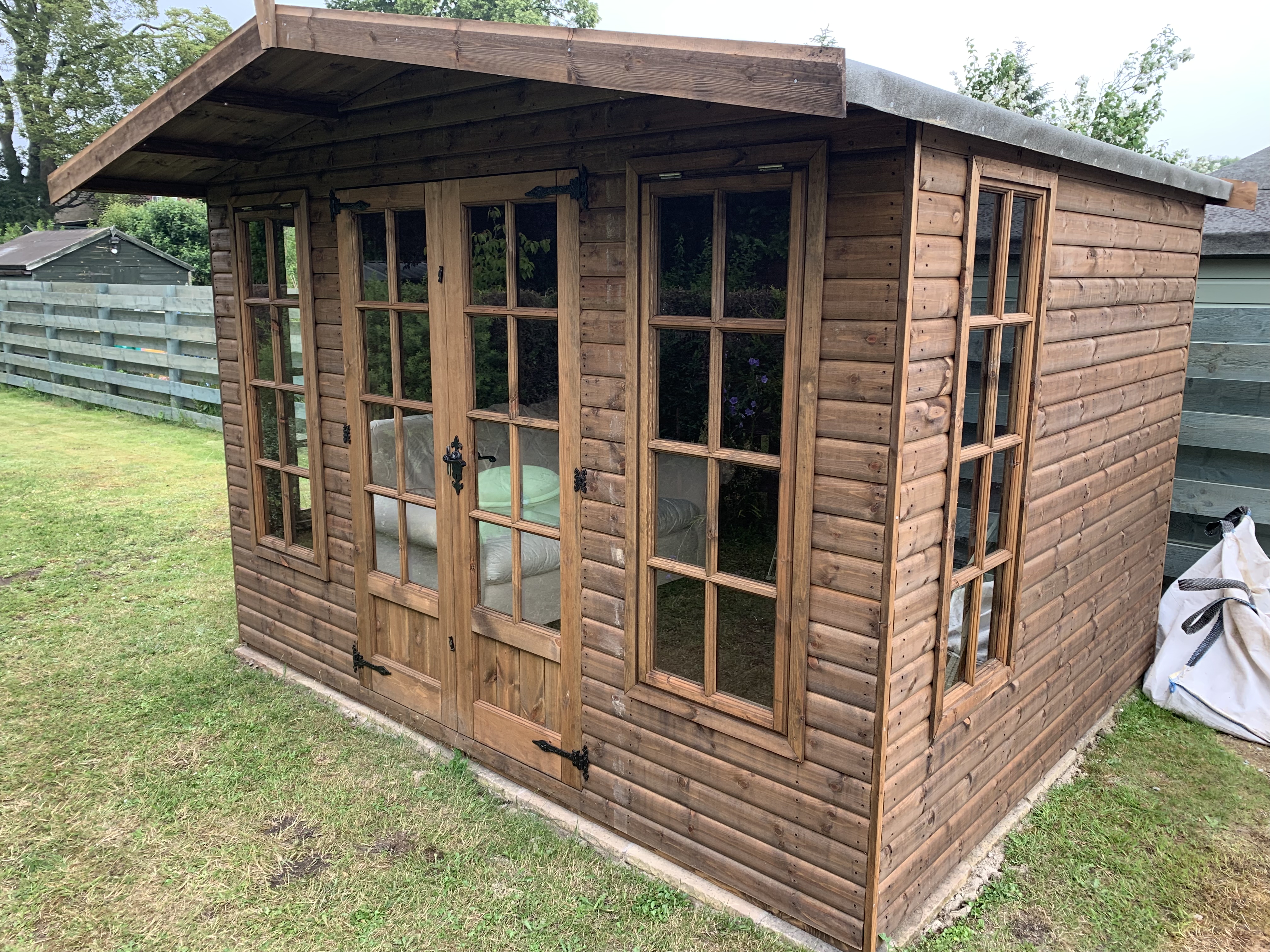 8 x 8 summerhouse2019 06 24 19.20.30