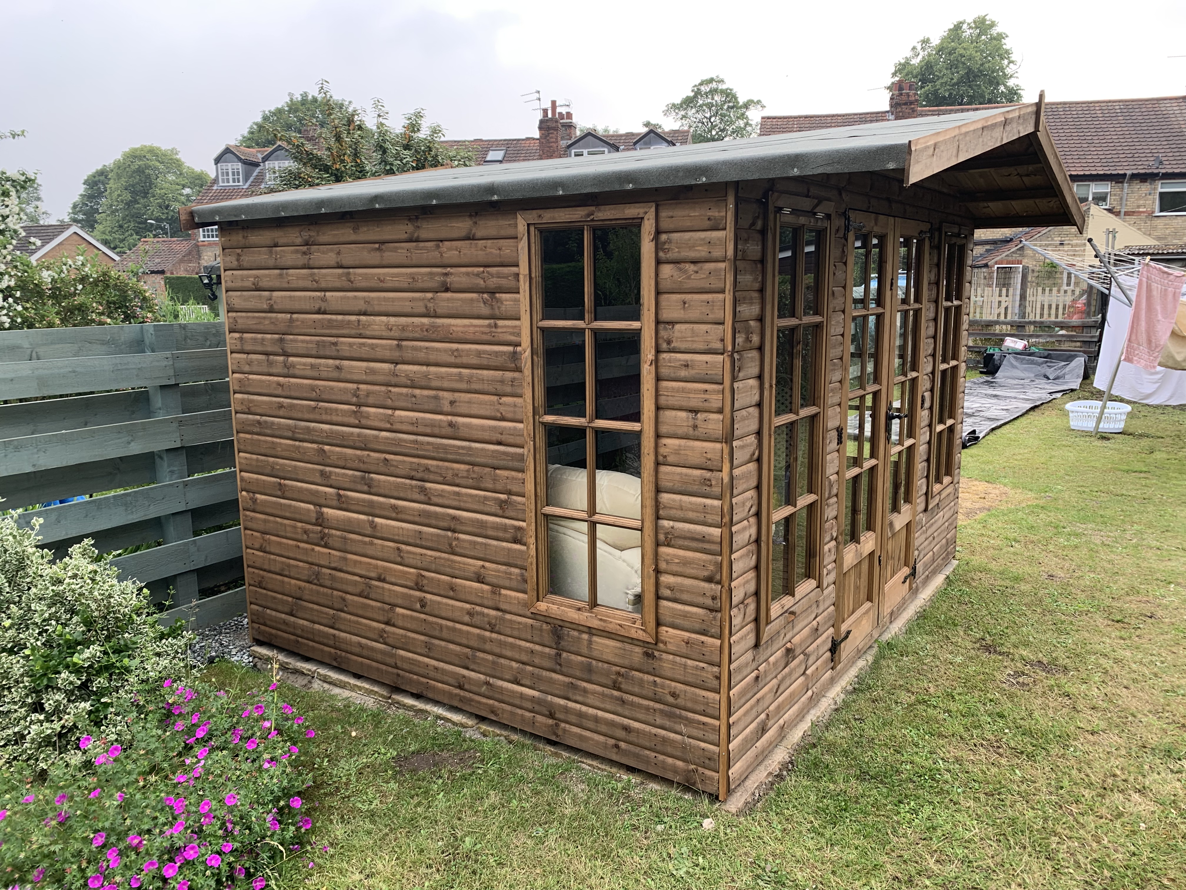 8 x 8 summerhouse2019 06 24 19.20.38