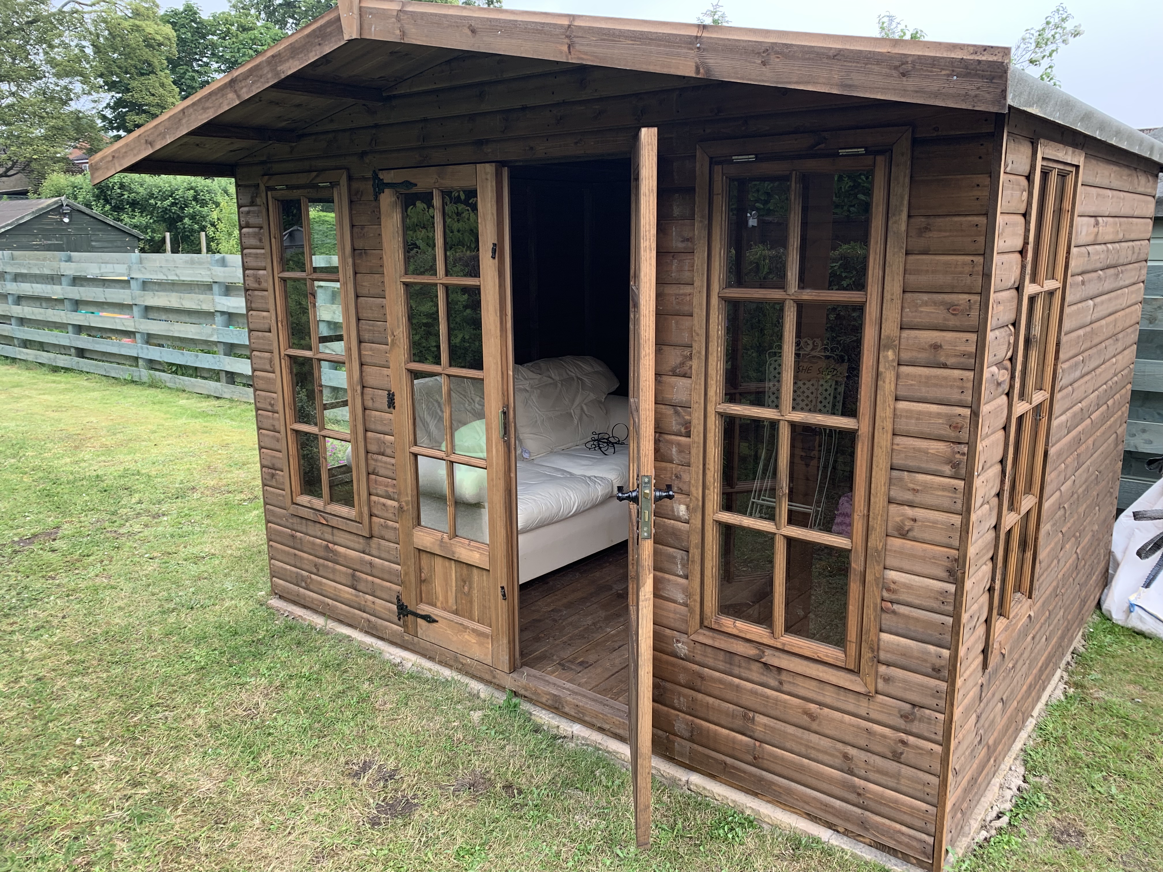 8 x 8 summerhouse2019 06 24 19.20.56